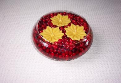 Floating Candles in Fresh Cranberries